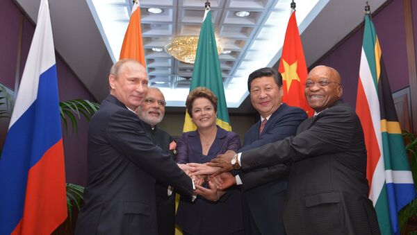 Presidente russo Vladimir Putin, premiê indiano Narendra Modi, presidente brasileira Dilma Rousseff, presidente chinês Xi Jinping and presidente sul-africano Jacob Zuma - Sputnik Brasil