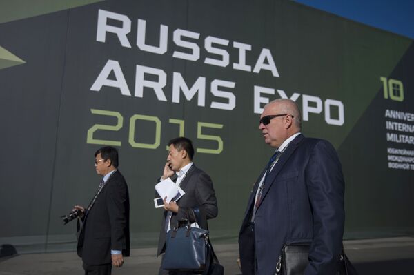 Participantes da exposição internacional de equipamento militar Russia Arms Expo (RAE) - Sputnik Brasil