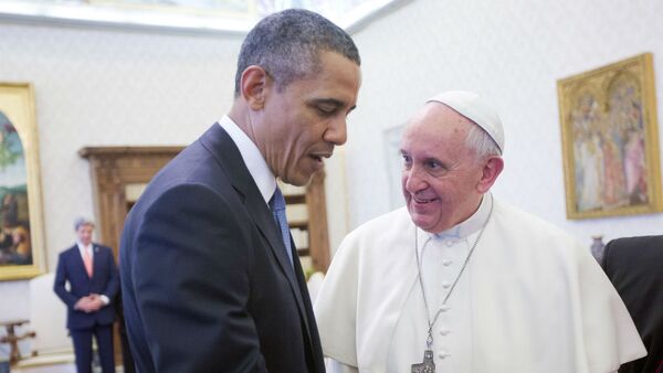 Barack Obama e Papa Francisco. - Sputnik Brasil