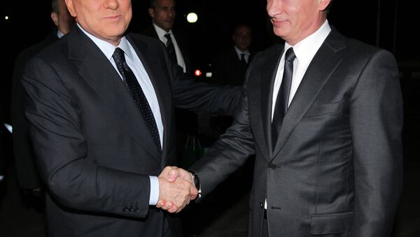 Presidente da Rússia Vladimir Putin e ex-premiê da Itália Silvio Berlusconi - Sputnik Brasil