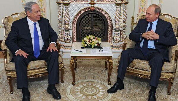 Vladimir Putin e Benjamin Netanyahu durante encontro em Moscou - Sputnik Brasil