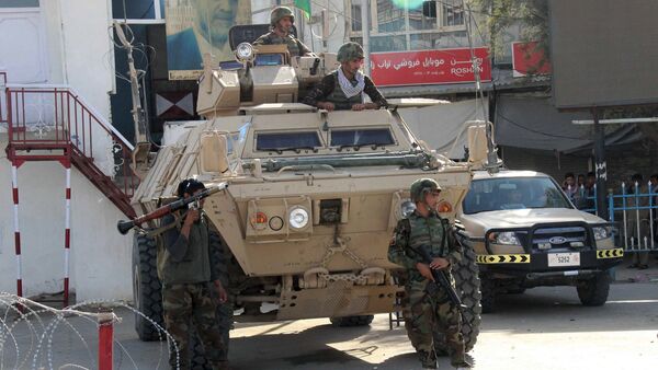 Soldados afegãos durante batalha com Talibã na província de Kunduz - Sputnik Brasil