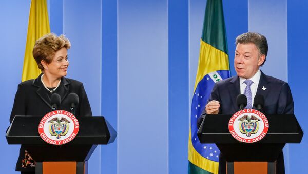 Presidenta Dilma Rousseff e o presidente da Colômbia Juan Manuel Santos fazem declaração à imprensa após encontro - Sputnik Brasil