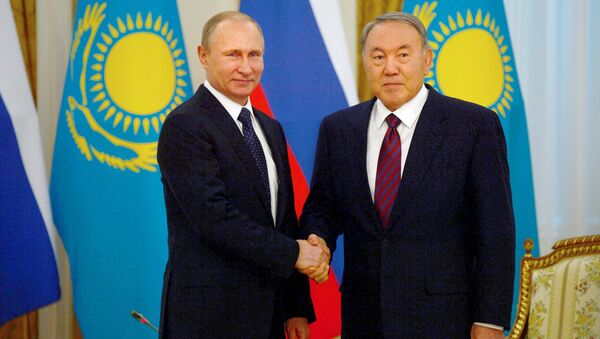 Presidente da Rússia, Vladimir Putin, e presidente do Cazaquistão, Nursultan Nazarbayev - Sputnik Brasil