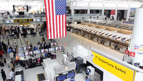 Aeroporto JFK nos EUA - Sputnik Brasil