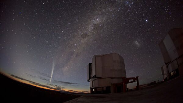 Cometa Lovejoy na foto tirada em 22 de decembro, 2011 no Chile - Sputnik Brasil