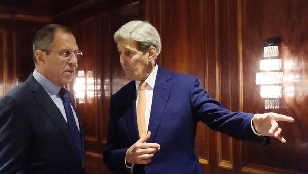 Sergei Lavrov e John Kerry em Viena - Sputnik Brasil