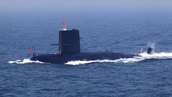 Submarino da Marinha da China durante missão - Sputnik Brasil