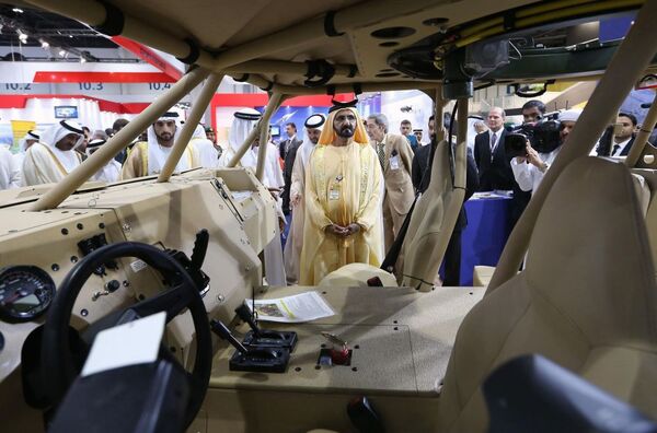 Premiê dos Emirados Árabes Unidos Mohammed bin Rashid Al Maktoum na XII Exposição internacional técnico-militar IDEX 2015 em Abu Dhabi - Sputnik Brasil