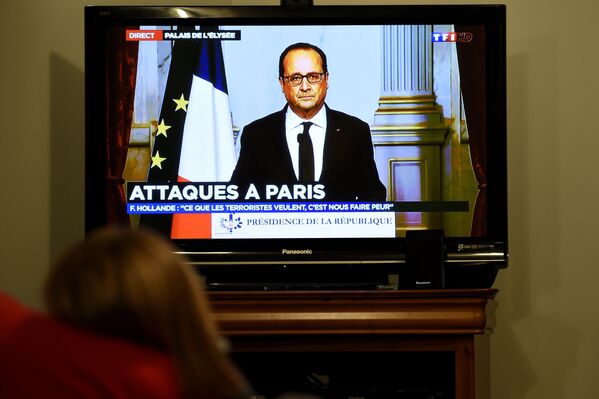 O que querem os terroristas é meter medo, diz presidente francês em discurso televisionado - Sputnik Brasil