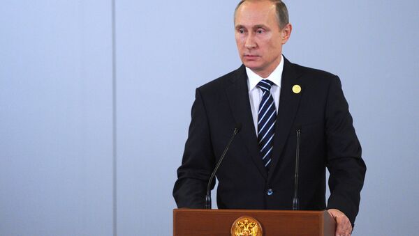 Vladimir Putin durante cúpula do G20 em Antalya - Sputnik Brasil