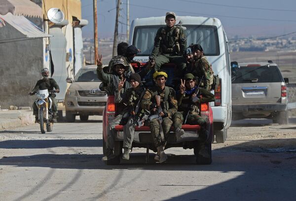 Forças governamentais sírias na província de Aleppo, após a liberação - Sputnik Brasil