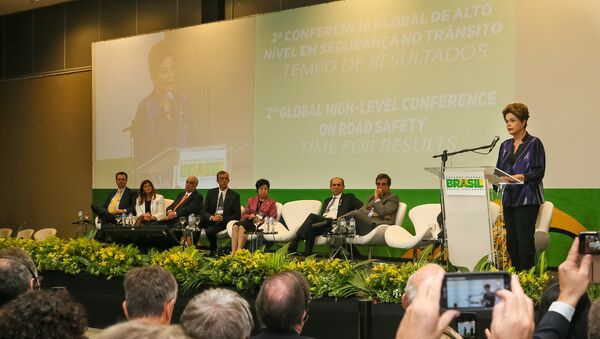 Dilma Rousseff durante cerimônia de abertura da 2ª Conferência Global de Alto Nível sobre Segurança no Trânsito - Sputnik Brasil