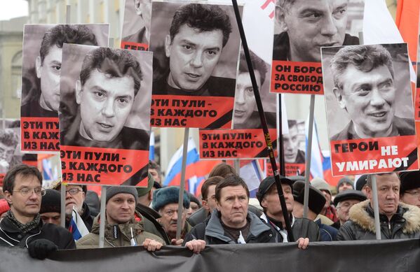 Marcha fúnebre em memória do político de oposição Nemtsov - Sputnik Brasil