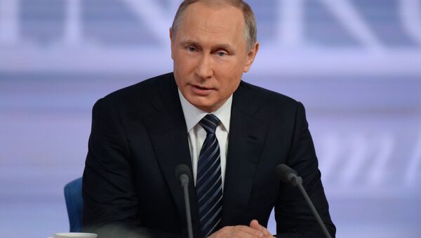 17 de dezembro, 2015. O presidente russo Vladimir Putin está realizando a grande coletiva anual no Centro de comércio internacional em Moscou - Sputnik Brasil