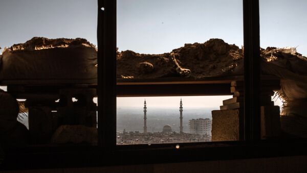 Cidade de Homs vista desde uma posição do exército sírio - Sputnik Brasil