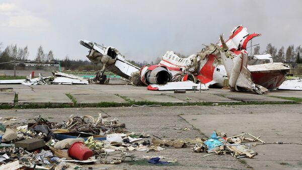 Destroços do Tu-154 que levava o então presidente polonês Lech Kaczynski - Sputnik Brasil