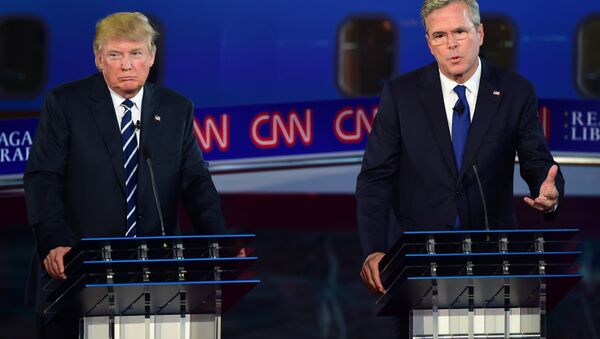 Candidatos à presidência norte-americana do Partido Republicano, Donald Trump e Jeb Bush, debates presidenciais, Califórnia, EUA, 16 de setembro de 2015 - Sputnik Brasil