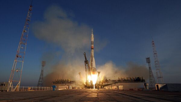 Lançamento da nave espacial Soyuz TMA-19M do Centro Espacial de Baikonur - Sputnik Brasil