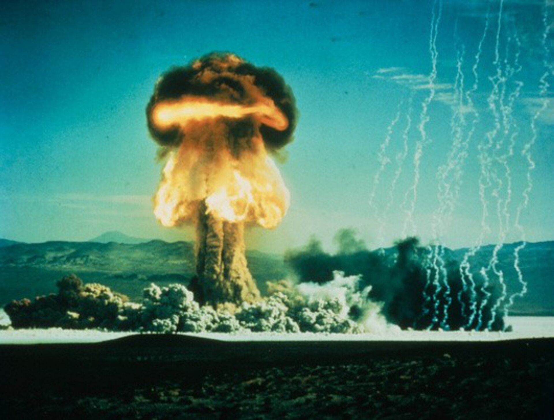 Radiação letal e indenização popular: o impacto dos testes nucleares da França na Polinésia Francesa - Sputnik Brasil, 1920, 09.03.2021