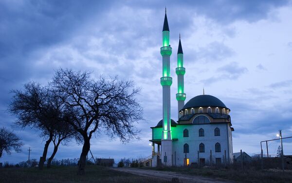Mesquita do vilarejo de Levadki, próximo à cidade de Simferopol, na Crimeia - Sputnik Brasil