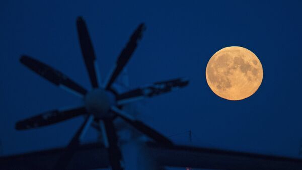 Lua vista desde a zona Noroeste de Moscou - Sputnik Brasil