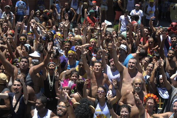 Bloco Escravos da Mauá agitou a zona portuária do Rio, no domingo (31) - Sputnik Brasil