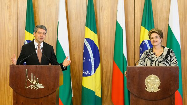 Os Presidentes Rosen Plevneliev e Dilma Rousseff, reunidos em Brasília nesta segunda-feira, 1. - Sputnik Brasil