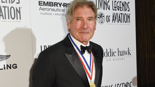 Harrison Ford participa do evento 12th Annual Living Legends of Aviation Awards - Sputnik Brasil
