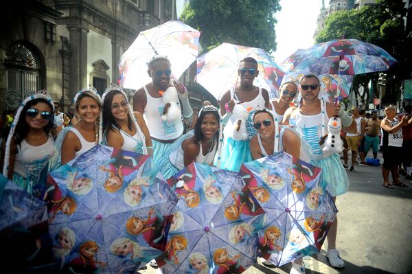 Bloco Cordão da Bola Preta no Carnaval do Rio de Janeiro, em 6 de fevereiro de 2016 - Sputnik Brasil