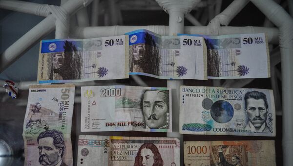 Notas de peso colombiano - Sputnik Brasil