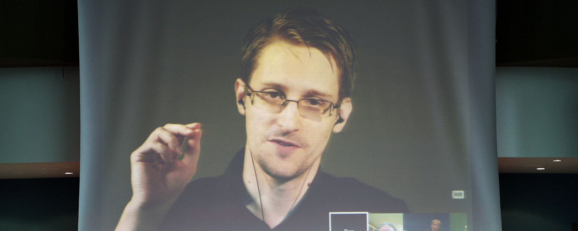 Ex-agente da NSA Edward Snowden  - Sputnik Brasil, 1920, 21.01.2022