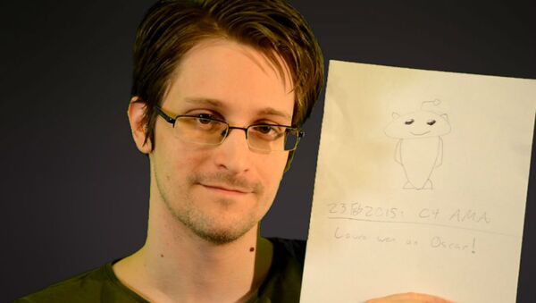 On Monday, after the film, Citizenfour, won the Oscar for Best Documentary, filmmaker Laura Poitras, journalist Glenn Greenwald and the film’s subject, NSA whistleblower Edward Snowden opened themselves up to questions during a Reddit AMA. - Sputnik Brasil