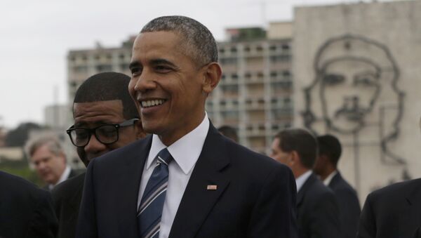 Presidente dos EUA Barack Obama é fotografado com monumento a Che Guevara - Sputnik Brasil