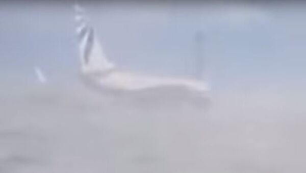 Vento desloca avião em Norilsk - Sputnik Brasil