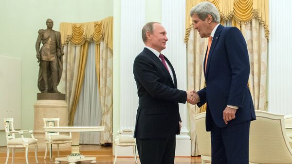 Presidente russo Vladimir Putin durante o encontro com o secretário de Estado norte-americano John Kerry, Kremlin, Moscou, Rússia. 24 de março de 2016 - Sputnik Brasil