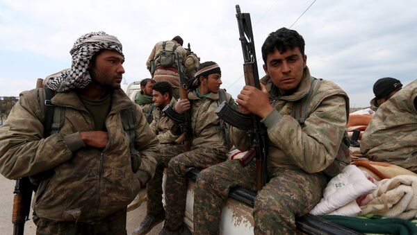 Soldados das Unidades de Proteção Popular (YPG) - Sputnik Brasil