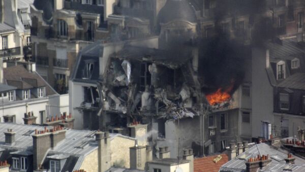 Explosão em prédio residencial provoca pânico em Paris - Sputnik Brasil