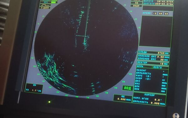 A Sputnik conseguiu ver o navio não só de perto, mas também de dentro. Na foto: equipamento de radar no Admiral Vladimirsky - Sputnik Brasil