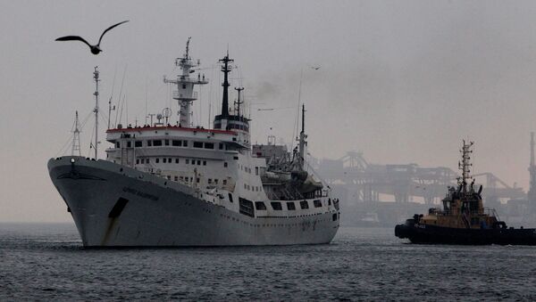 Navio de pesquisa russo Admiral Vladimirsky no porto de Vladivostok, Rússia (foto de arquivo) - Sputnik Brasil