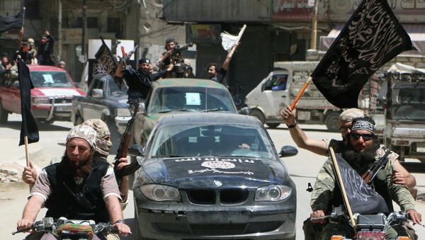 Jihadistas de Frente al-Nusra affiliada a Al-Qaeda's entram na cidade de Aleppo no norte da Síria - Sputnik Brasil