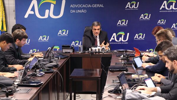 José Eduardo Cardozo fala em entrevista coletiva sobre relatório de Deputado Jovair Arantes - Sputnik Brasil