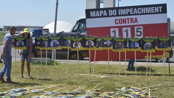 Placar do impeachment em Brasília - Sputnik Brasil