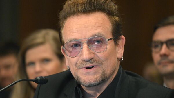 Bono, vocalista do U2 - Sputnik Brasil