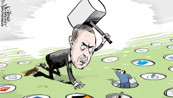 Erdogan esmaga liberdade de imprensa - Sputnik Brasil
