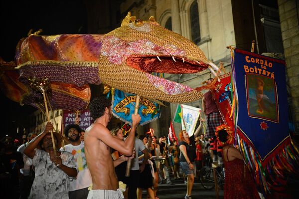 Blocos tradicionais do Carnaval carioca se uniram contra o impeachment - Sputnik Brasil