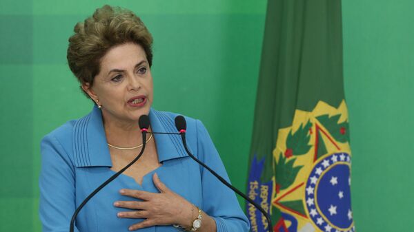 Presidenta Dilma Rousseff durante declaração à imprensa sobre a provação pela Câmara da abertura do processo de impeachment - Sputnik Brasil