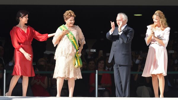 Marcela Temer (extrema direita) na cerimônia de posse da presidenta do Brasil, Dilma Rousseff - Sputnik Brasil