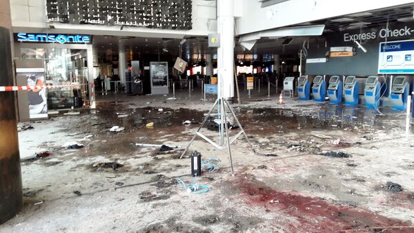 A área de check-in do aeroporto Zaventem após as explosões de 22 de março de 2016 - Sputnik Brasil