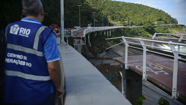 Trecho de ciclovia inaugurada em janeiro desaba no Rio - Sputnik Brasil